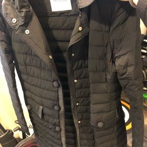 Women’s Moncler light jacket filled with goose down. Size 2/M. Brand new.